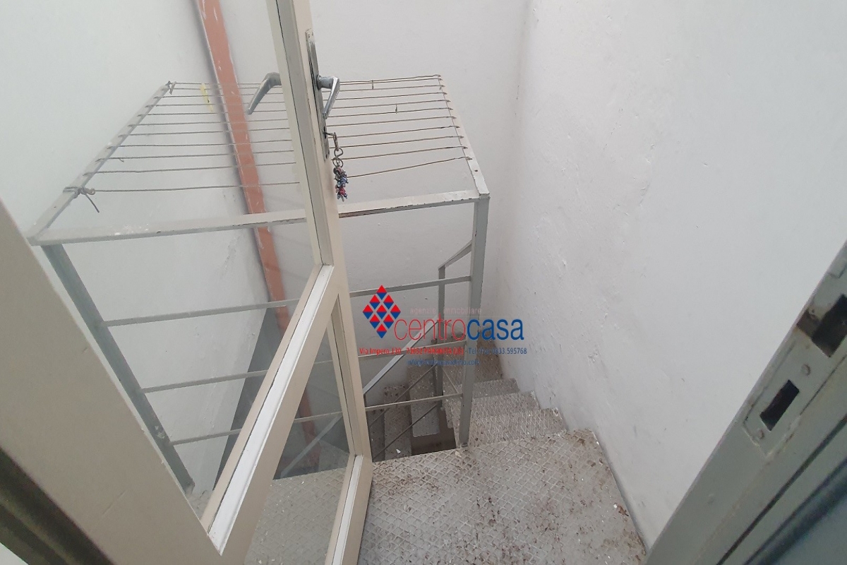 9 scala pozzo luce.jpg